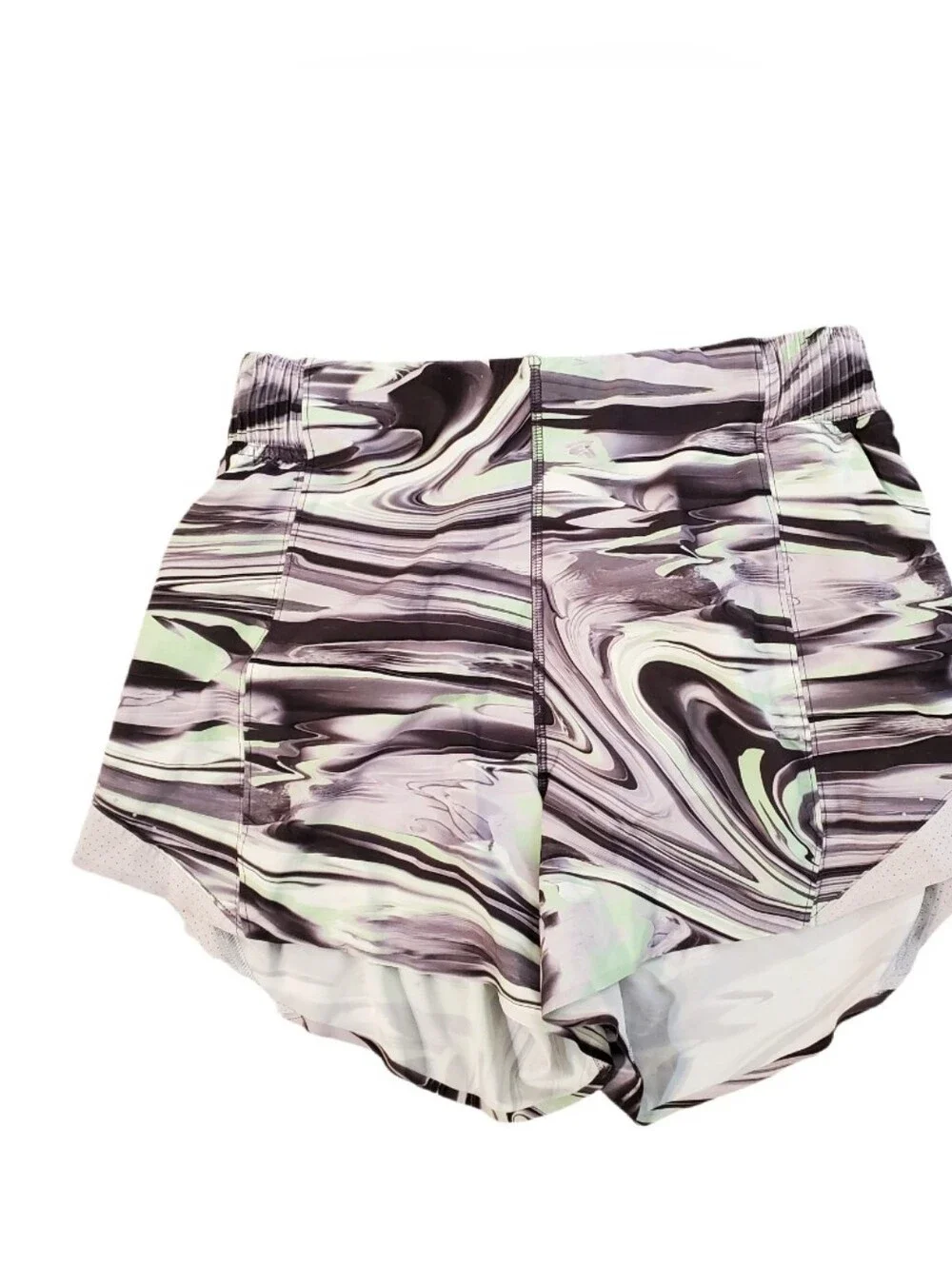 Lululemon Women's Green Chrome Swirl High Rise Hotty Hot‎ Shorts Size 6